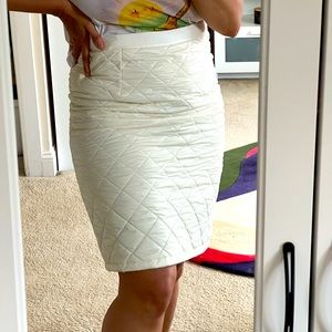 Tibi Quilted pencil skirt size 8 NWOT